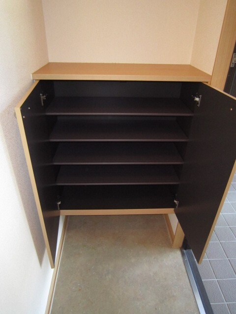 物件内観写真16　(靴箱)