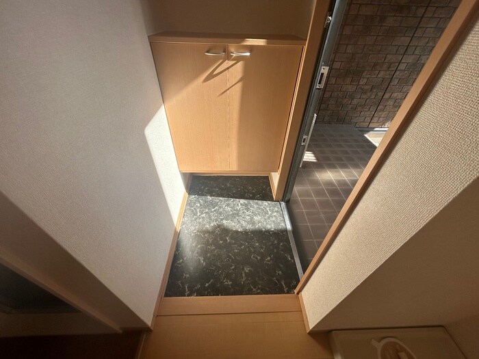 物件内観写真21　(玄関)