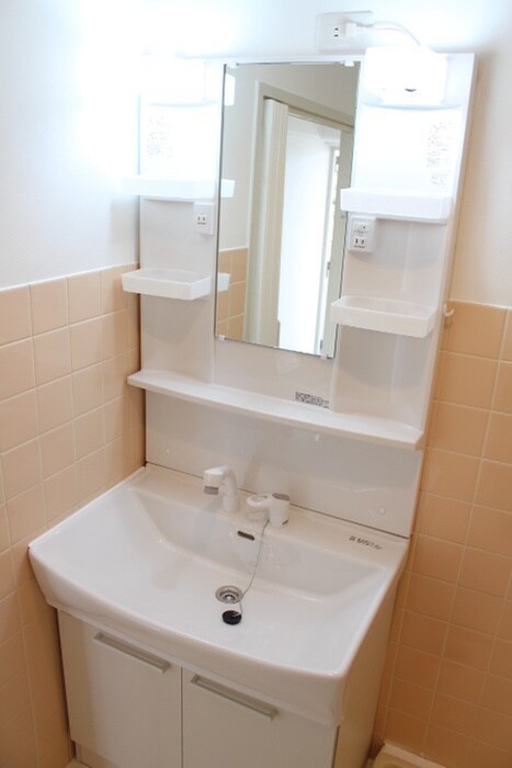 物件内観写真12　(洗面)