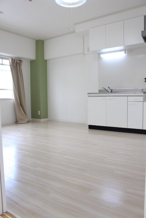 物件内観写真16　(居室)