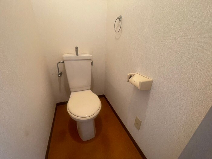 物件内観写真9　(トイレ)