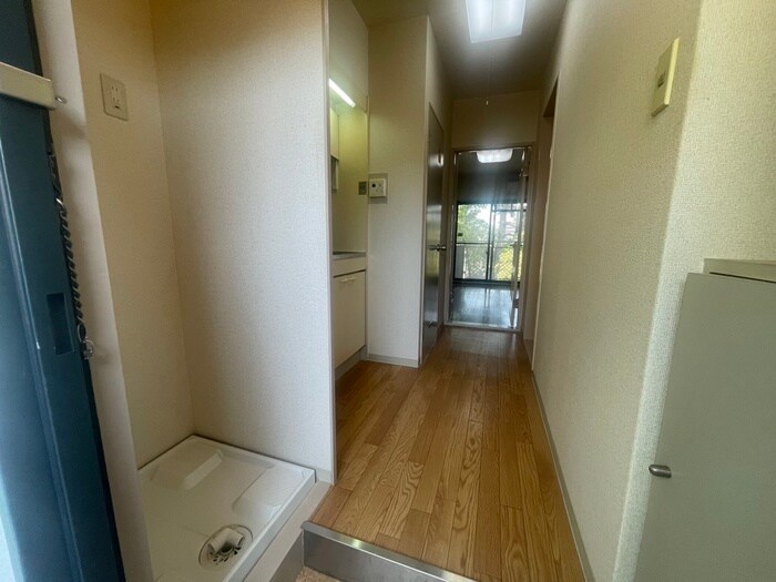 物件内観写真14　(玄関)