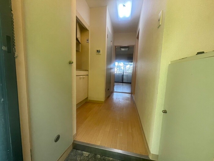 物件内観写真15　(玄関)