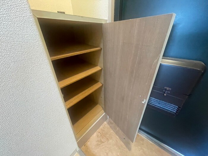 物件内観写真16　(靴箱)