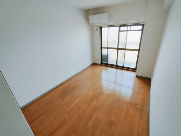 物件内観写真10　(居室)