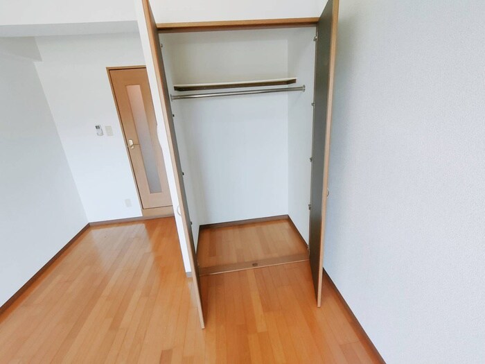 物件内観写真12　(収納)