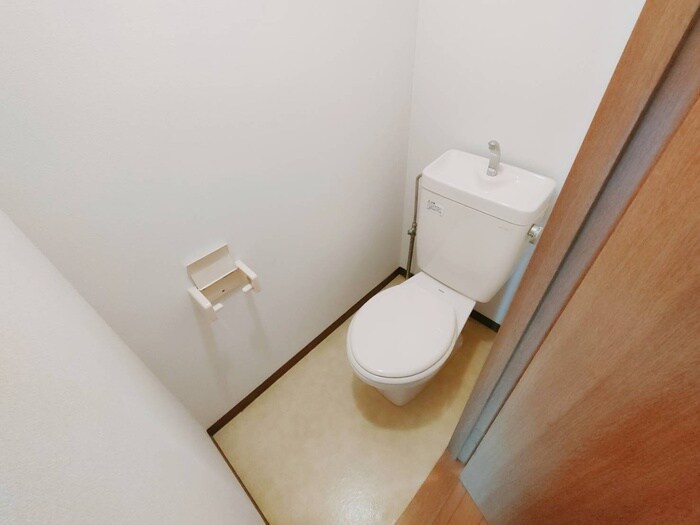 物件内観写真14　(トイレ)