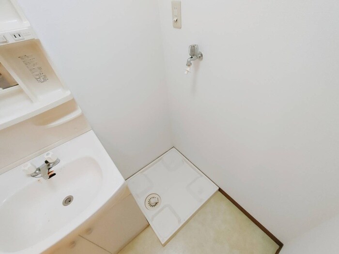 物件内観写真22　(洗濯機置場)