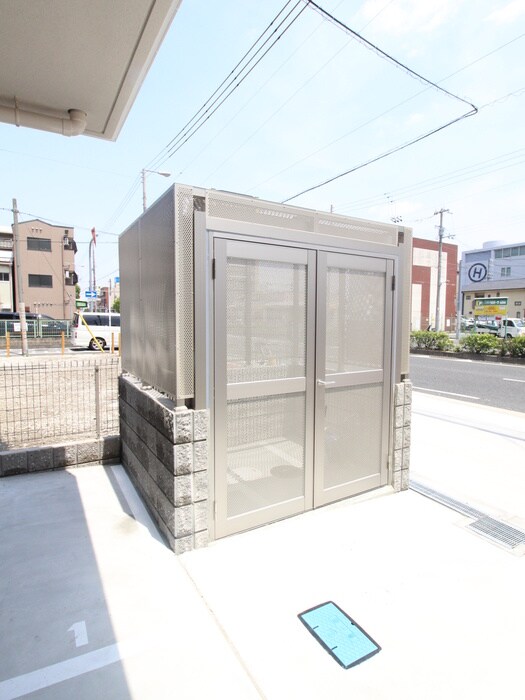 物件外観写真4　(建物設備)