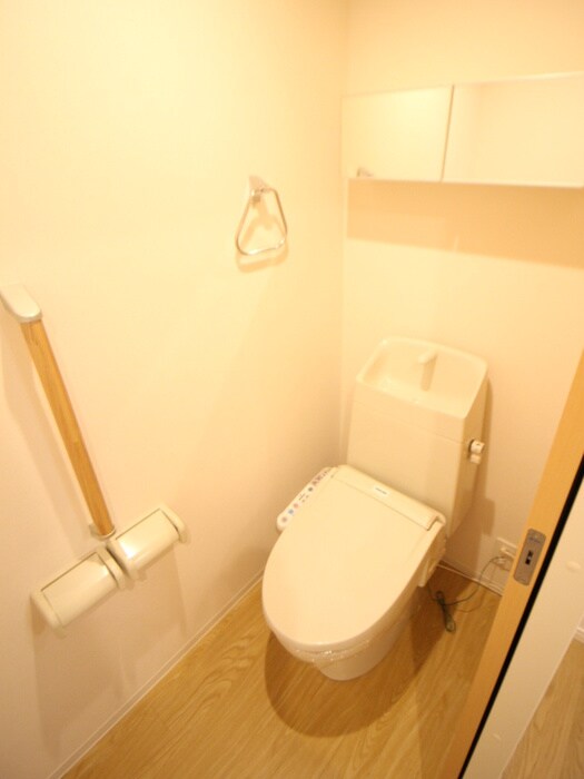 物件内観写真13　(トイレ)