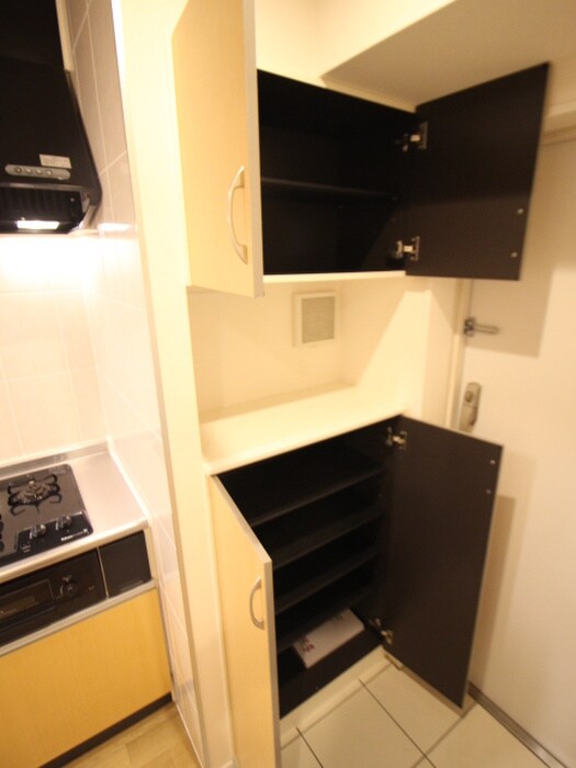 物件内観写真15　(靴箱)