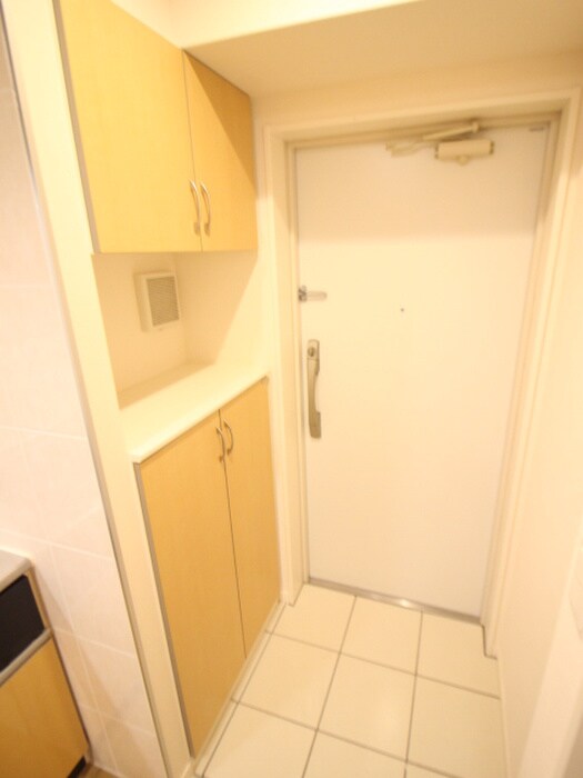 物件内観写真21　(玄関)