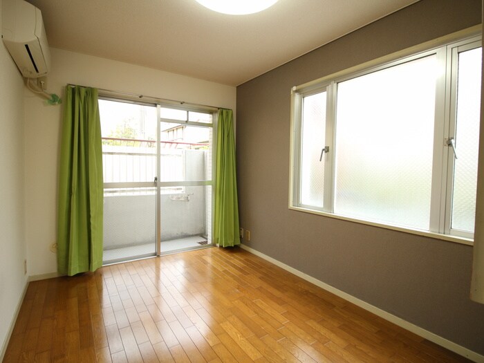 物件内観写真7　(居室)