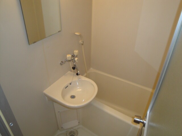 物件内観写真9　(洗面)
