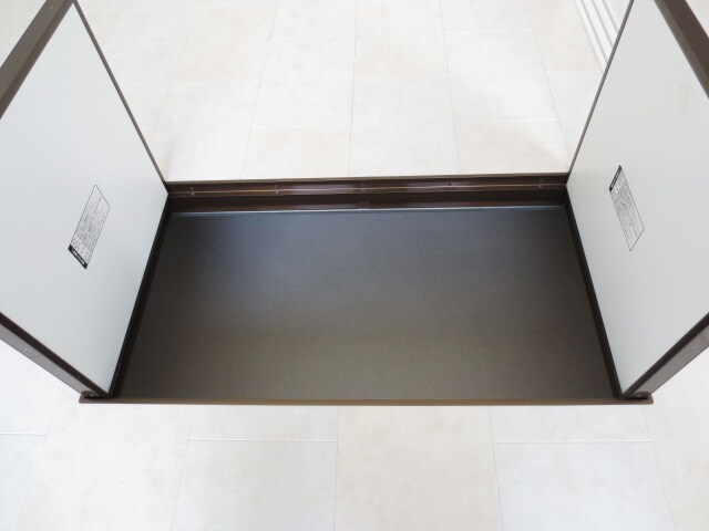 物件内観写真15　(収納)