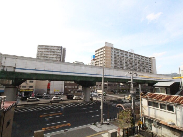 物件内観写真22　(室内からの展望)