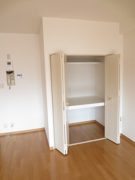 物件内観写真8　(収納)