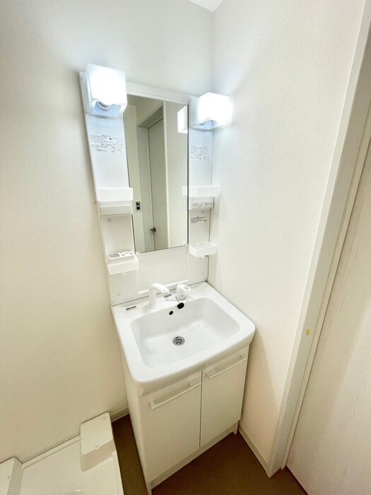 物件内観写真11　(洗面)