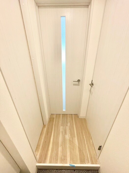 物件内観写真16　(廊下)