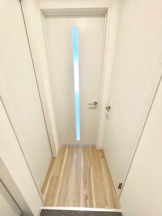 物件内観写真16　(廊下)
