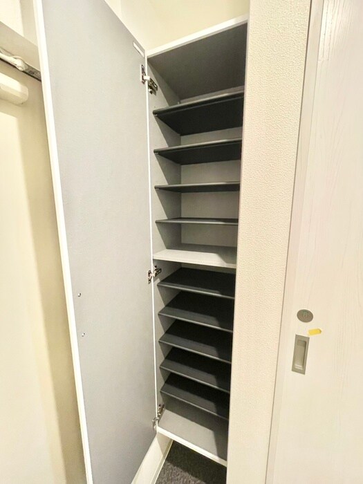 物件内観写真18　(靴箱)