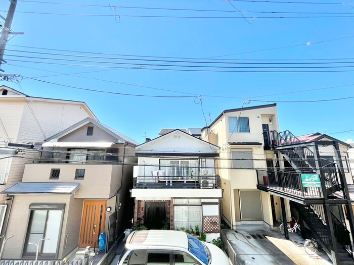 物件内観写真20　(室内からの展望)