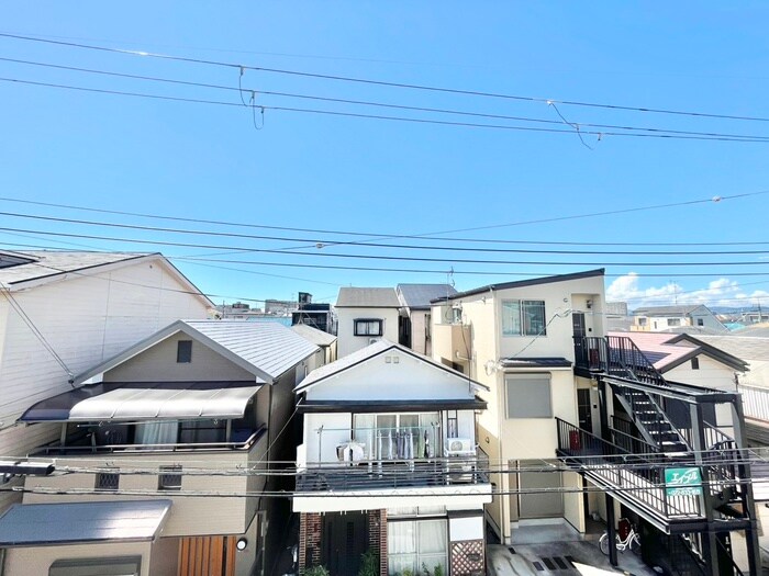 物件内観写真20　(室内からの展望)