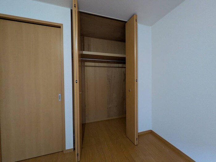 物件内観写真12　(収納)