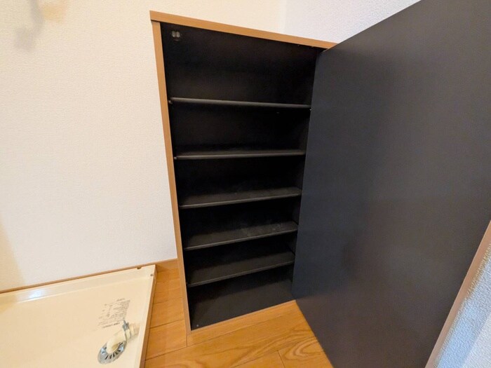 物件内観写真13　(靴箱)