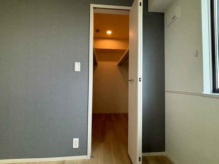 物件内観写真11　(収納)