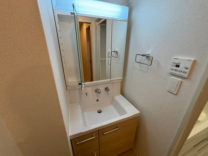 物件内観写真13　(洗面)