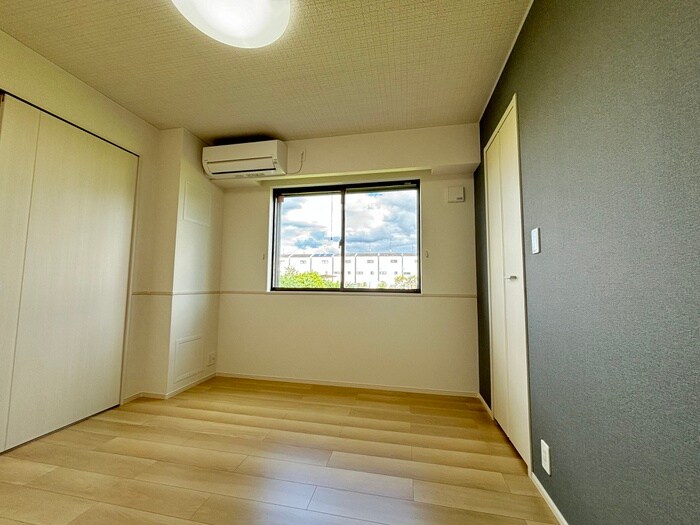 物件内観写真18　(居室)