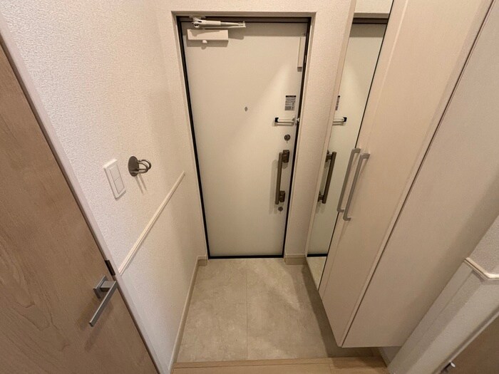 物件内観写真20　(玄関)