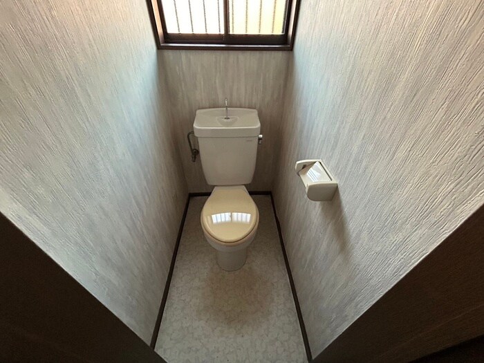 物件内観写真11　(トイレ)