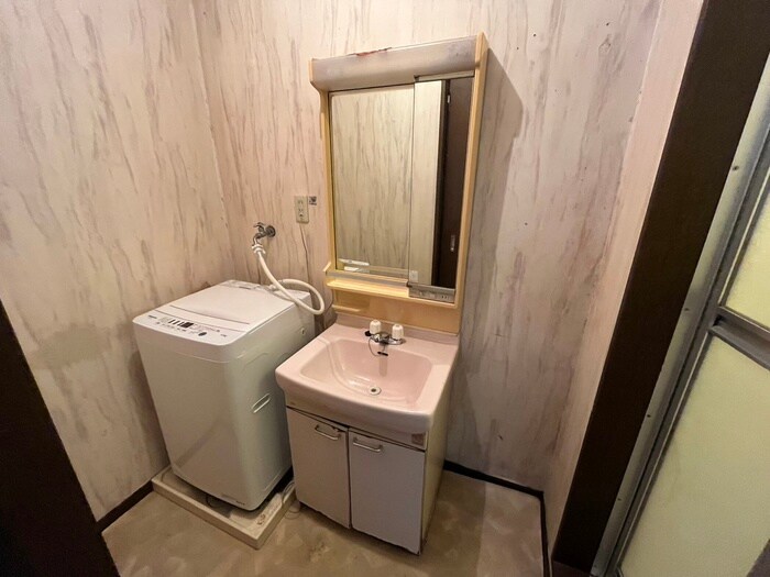 物件内観写真11　(洗面)