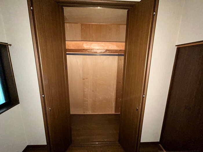 物件内観写真13　(収納)