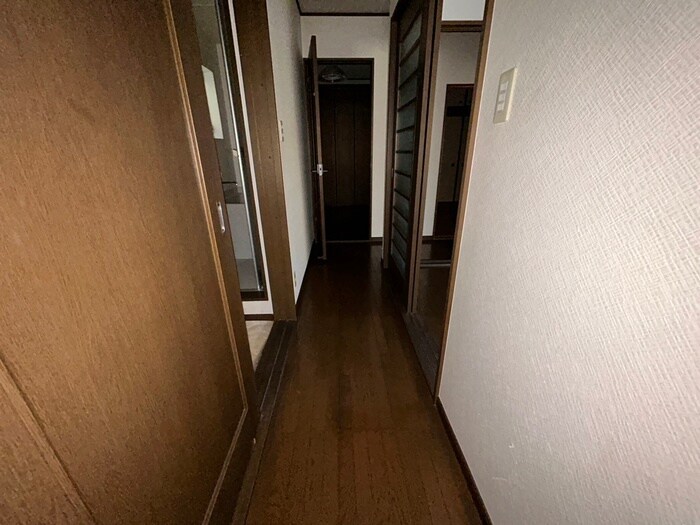 物件内観写真19　(廊下)