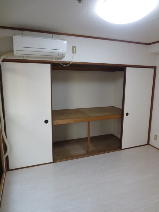物件内観写真11　(収納)