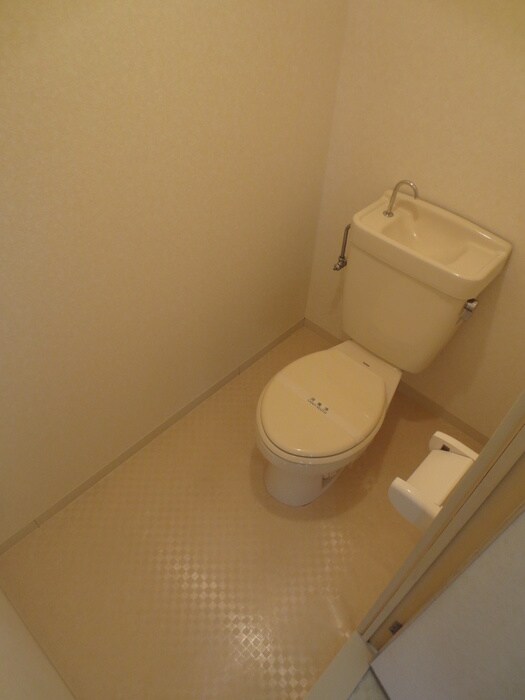 物件内観写真16　(トイレ)