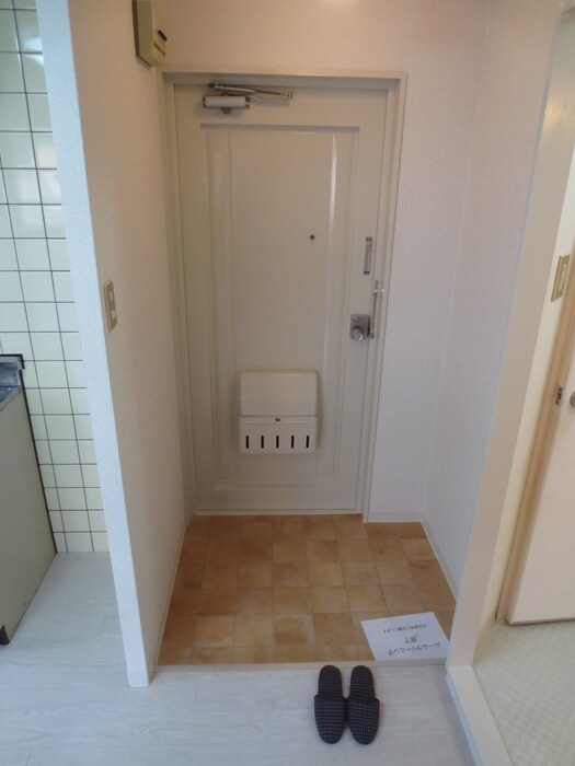 物件内観写真17　(玄関)