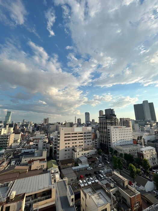 物件内観写真16　(室内からの展望)