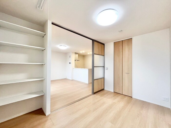 物件内観写真8　(居室)