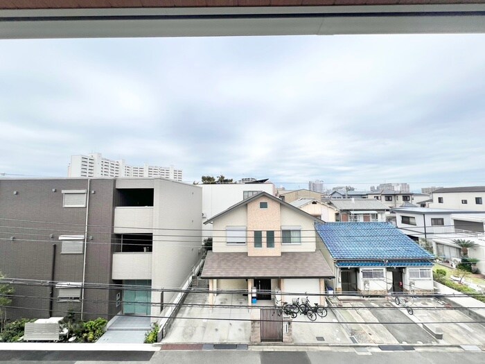 物件内観写真22　(室内からの展望)