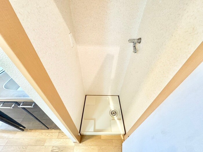 物件内観写真11　(洗濯機置場)