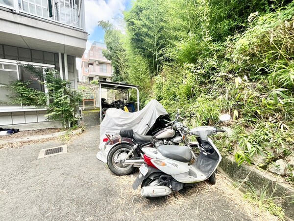 バイク置き場