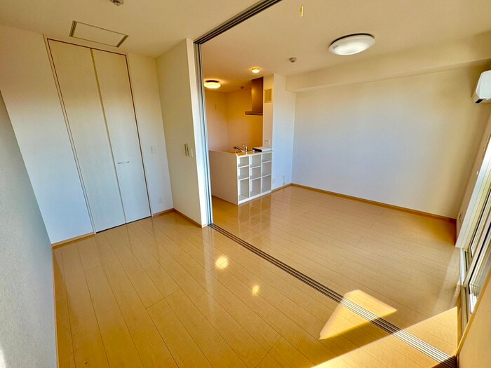 物件内観写真9　(居室)