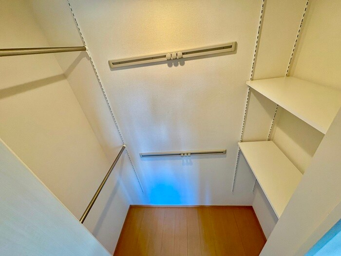 物件内観写真12　(収納)