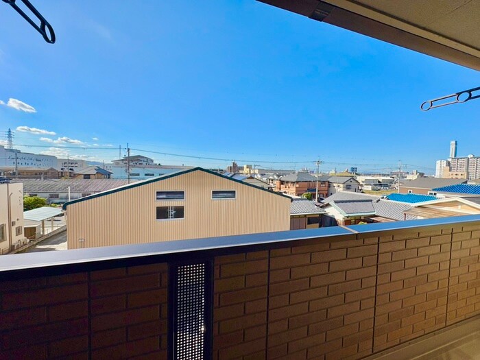 物件内観写真22　(室内からの展望)