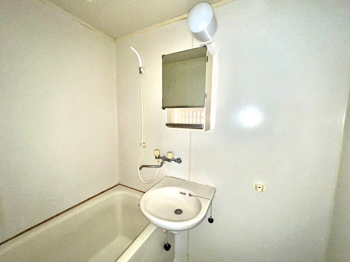 物件内観写真11　(洗面)