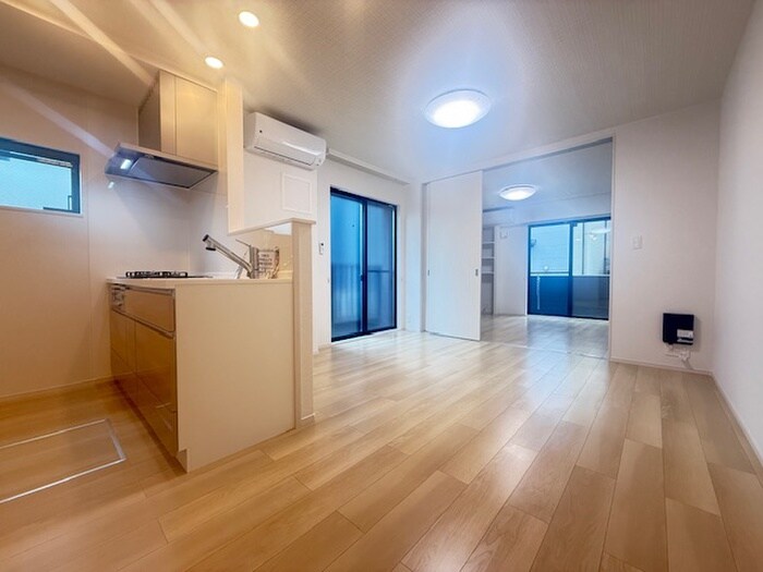 物件内観写真8　(居室)